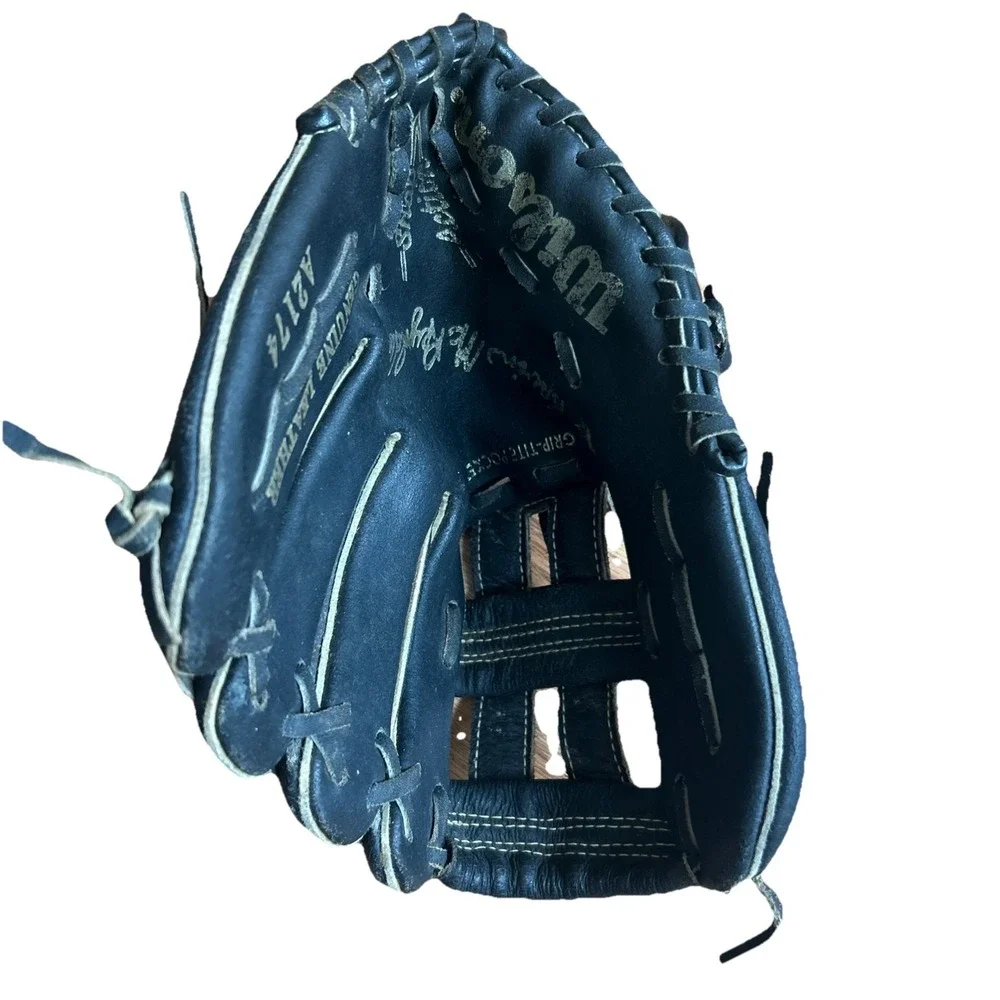 Wilson Signature Model A2174 Black Leather Baseball Glove Kevin McReynolds RHT